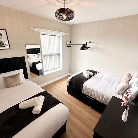 2 Bedroom House 10 Mins To City Centre & Albert Dock リヴァプール エクステリア 写真