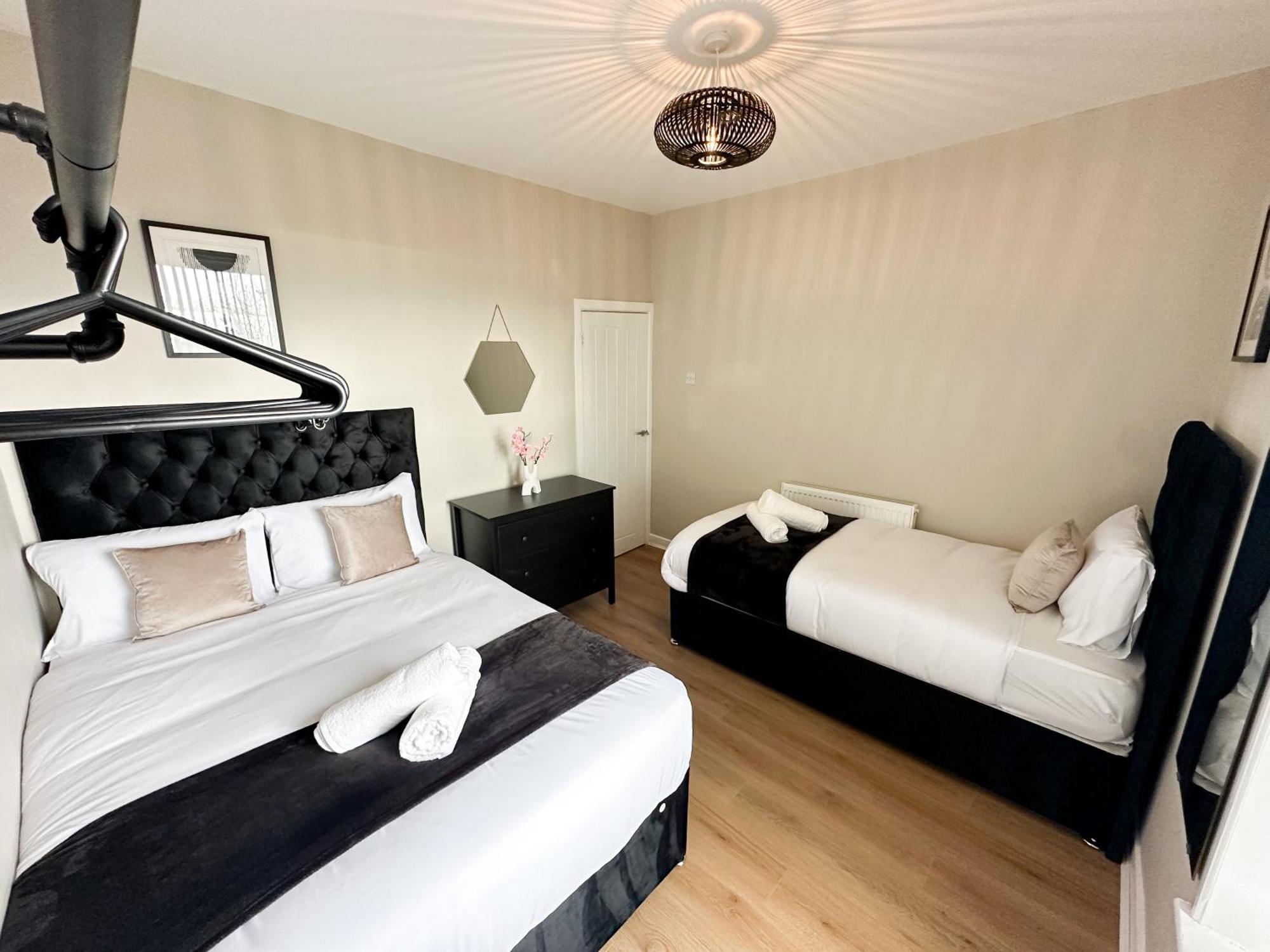 2 Bedroom House 10 Mins To City Centre & Albert Dock リヴァプール エクステリア 写真