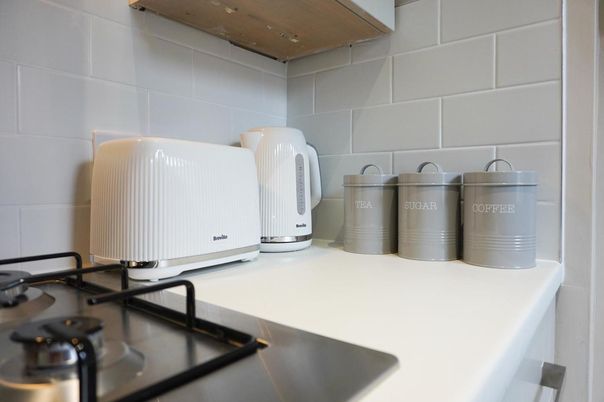 2 Bedroom House 10 Mins To City Centre & Albert Dock リヴァプール エクステリア 写真
