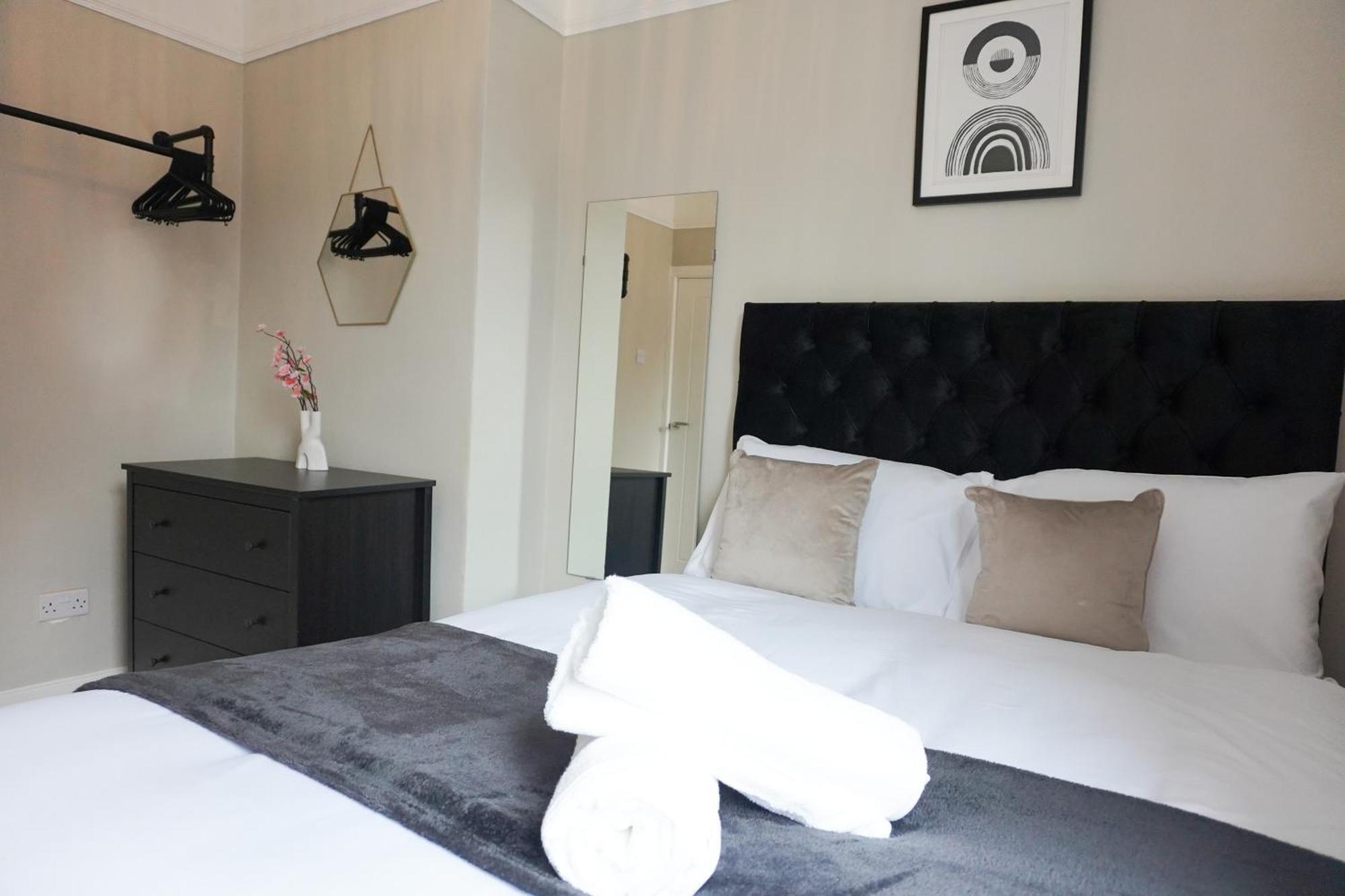 2 Bedroom House 10 Mins To City Centre & Albert Dock リヴァプール エクステリア 写真