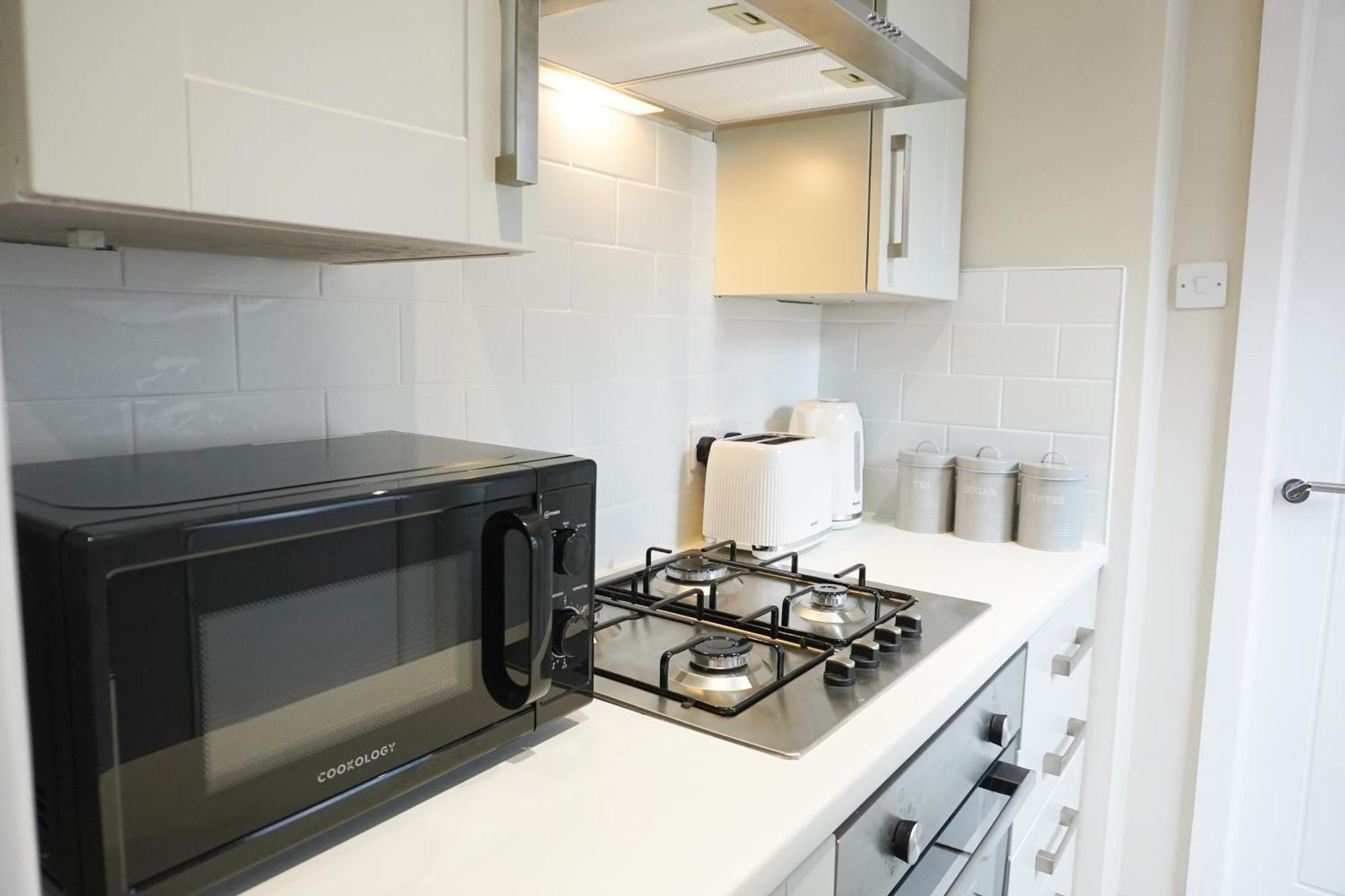 2 Bedroom House 10 Mins To City Centre & Albert Dock リヴァプール エクステリア 写真