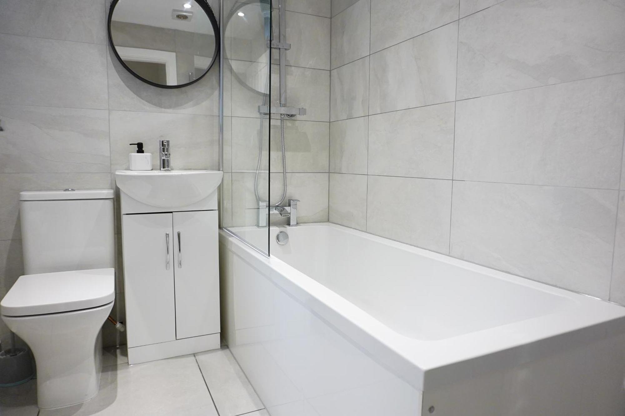 2 Bedroom House 10 Mins To City Centre & Albert Dock リヴァプール エクステリア 写真