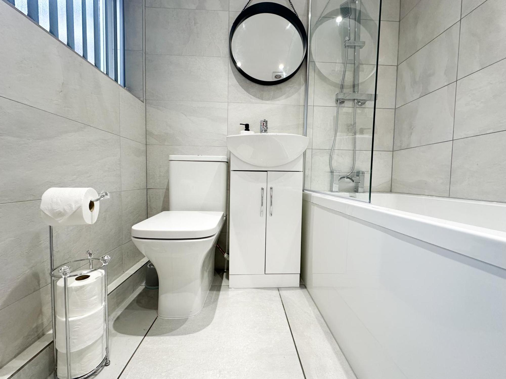 2 Bedroom House 10 Mins To City Centre & Albert Dock リヴァプール エクステリア 写真